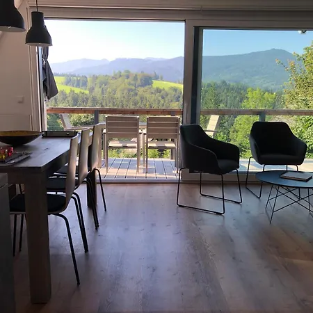 Haus Mit Bergblick